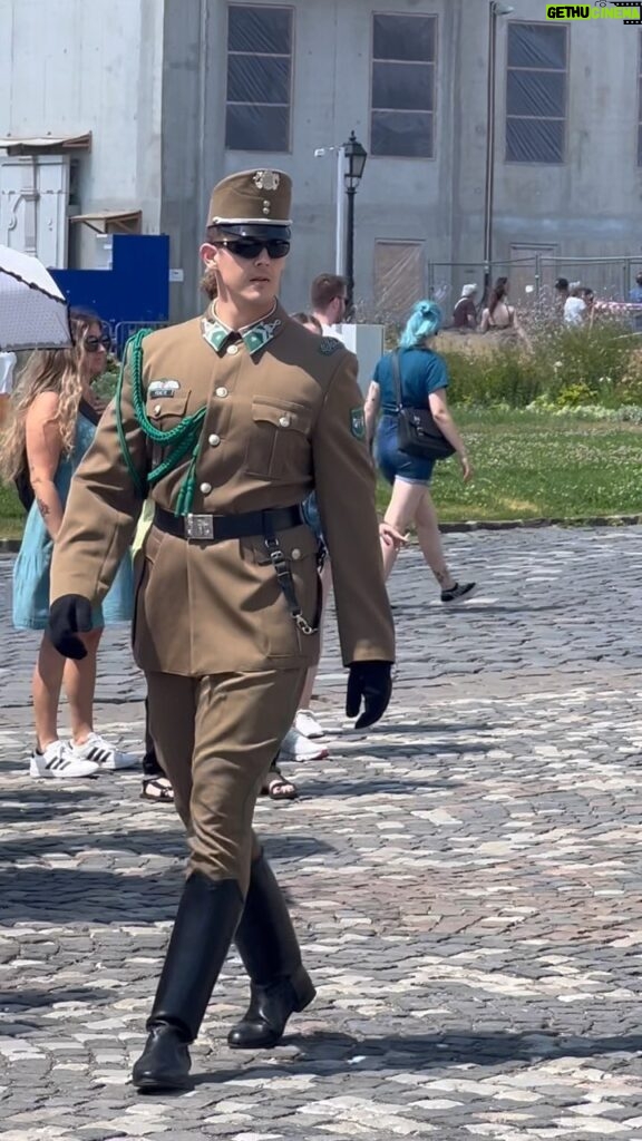 John Barrowman Instagram - For your viewing pleasure..#budapest #pride #dragosnotacrime #loveislove