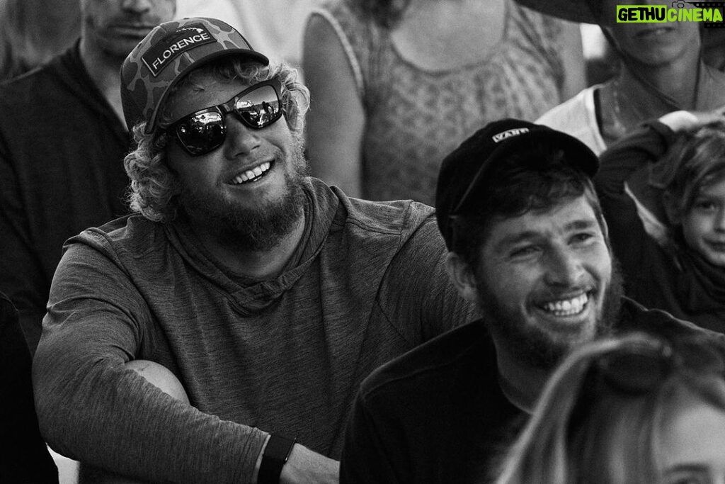 John John Florence Instagram - Some moments from the last few days. Grateful to be enjoying these moments with my brothers, and honored to be part of this year’s Eddie ceremony @theeddieaikau - 📷 @artofoto
