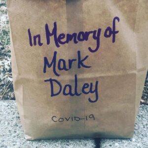 Johnny Galecki Instagram - My wonderful sister helped initiate this beautiful act in our hometown. I wish I was posting something a little more optimistic. But at over 316,000 US deaths and over 1.68 million deaths worldwide due to the virus, I’m sure, very sadly, at this point we all have someone we could light a candle for. Let’s do so. And most importantly, let’s do our very best to not be the cause of another candle being lit and the loss these families are feeling. Be well. Be safe. We are all sacrificing during these holidays. You are not alone. Much ❤️ The highest salute to those on the front lines risking themselves to do their best to keep us safe. Please... #stayhomestaysafe