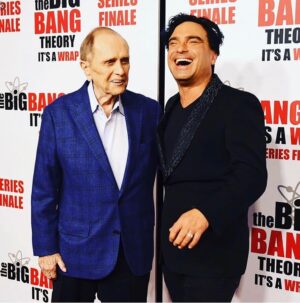 Johnny Galecki Instagram - Happy birthday to a massive talent, a special influence to me, an “all around nice guy,” and fellow Chicago boy, Bob Newhart. @bobnewhartofficial Have a great one, my friend.