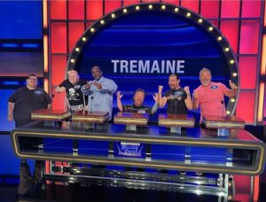 Johnny Knoxville Instagram - This Thursday September 22nd, watch Team Knoxville👍 battle Team Tremaine👎 for supremacy on Celebrity Family Feud. 🎊 I will go ahead and say there has never been a Celebrity Family Feud like this!!!🤪💥