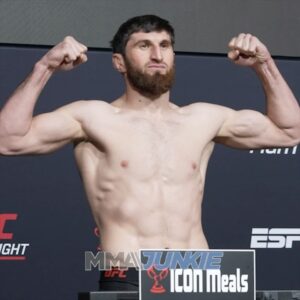 Johnny Walker Instagram - The first main event of 2024 is official after Ankalaev and Walker made weight for the rematch #UFCVegas84

🔗 FULL RESULTS IN BIO