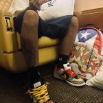Jon Z Instagram - Los insectos siempre vienen cuando la lámpara empieza a brillar. Viajo Sin Ver 🛩️ #Pizzarap 🍕 #LocoHumildeyReal #LocoHumildeyRealTheAlbum 💿💿💿🔜🔜🔜 Loco, humilde y real