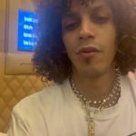 Jon Z Instagram - Los insectos siempre vienen cuando la lámpara empieza a brillar. Viajo Sin Ver 🛩️ #Pizzarap 🍕 #LocoHumildeyReal #LocoHumildeyRealTheAlbum 💿💿💿🔜🔜🔜 Loco, humilde y real