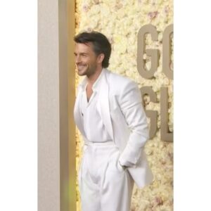 Jonathan Bailey Instagram - 🐇 @givenchy
