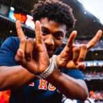 Jonathan Daviss Instagram - Patiently waiting for season 3 of @obx 🤘 Minute Maid Park