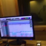 Jonghyun Instagram - 휘파람에 이어 잔치기 세션맨으로 까지 활동 시작 02:34 이 곡 녹음은 유쾌의 끝이었다!