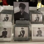 Jonghyun Instagram - 씨디 올..매장서보니까 느낌이또 다르군