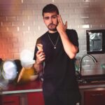 Jordan Rondelli Instagram - Est-ce que t’a déjà léché, LES DEUX BOULES D’UN MEC ?🍦🥵🌡 📸 : @mrhiboo_