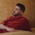 Jordan Rondelli Instagram - J’suis frais non ? 🥵🏴‍☠️🥶 sheesh un peu Photo : @Lmphy_ Chef de projet : @kaybfts MUA : @saamkeup Styliste : @ferguistylist / @lapiscine_paris
