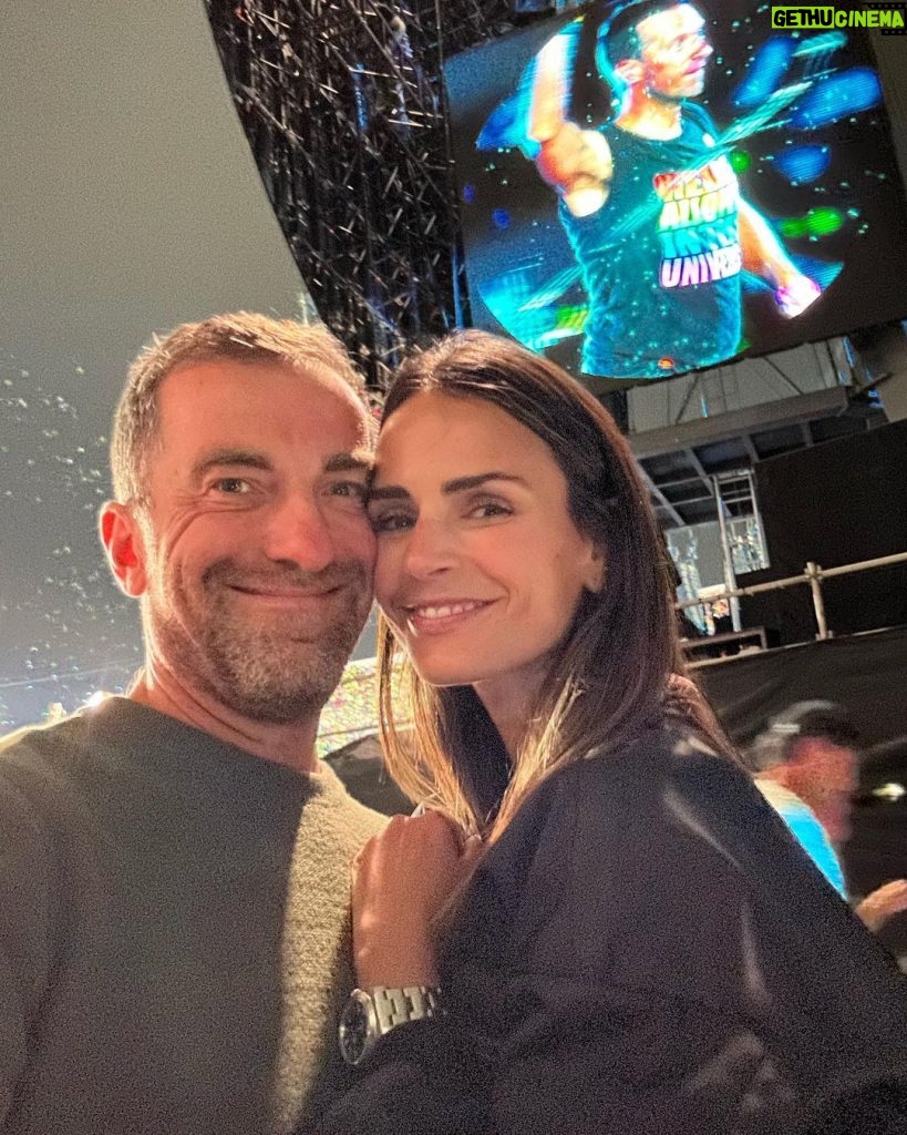 Jordana Brewster Instagram - The most epic night @coldplay @dre508