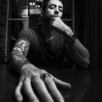 Jordi Wild Instagram - Es para mí un placer anunciar oficialmente mi nuevo libro ANATOMÍA DEL MAL: 8 Crímenes que te harán perder la fe en la humanidad. Mi primer libro true crime en el que reflexiono sobre el concepto del MAL, explicando y analizando 8 crímenes terribles y poco conocidos. Asesinos en serie, psicopátas que buscan fama, rechazados sociales, niños que torturan por placer, envidia convertida en matanza, brujería y rituales satánicos… una serie de relatos, TOTALMENTE REALES, que os helarán la sangre. Este 14 de Marzo, a la venta. Lo podéis reservar en librerías y amazon en el link de mi biografía o usando el buscador. Os va a encantar 👌🏼 📸 @jeosmphoto