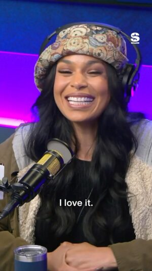 Jordin Sparks Instagram - @jordinsparks’ biggest fan? None other than @smokeyrobinson’s granddaughter 💖 Catch the Jordin Sparks Special on 12/24 at 11am ET and 8pm ET on Smokey’s Holiday Soul Town to get the festive fun flowing 🎄 Tune in on the SiriusXM app at the link in bio!