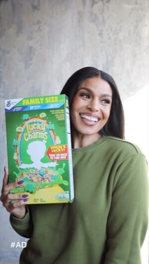 Jordin Sparks Instagram - Lucky the Leprechaun is missing from the iconic cereal box! I’m teaming up with @luckycharms to help catch him this St. Patrick’s Day – you can too! Grab a limited-edition Lucky Charms box to create your own leprechaun trap using one of the unique DIY traps on the back. Check the link in my bio for some inspo. 🍀

#ad #LuckyCharmsTraps #LuckyCharmsPartner