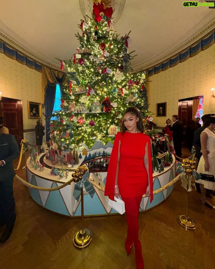 Jordyn Woods Instagram - White House Holiday Party ❤️ Washington D.C.