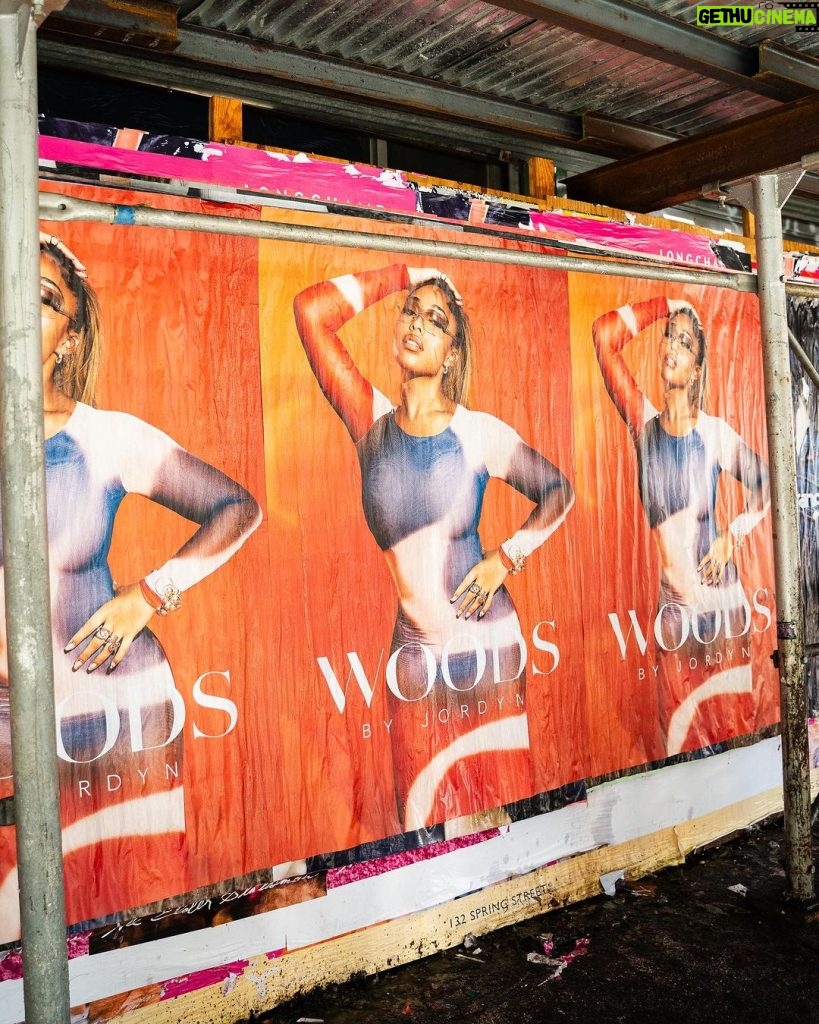 Jordyn Woods Instagram - I have the most thoughtful people in my life🤍 my man and team surprised me with @woodsbyjordyn billboards all around NY during fashion week! I cried like a baby😭 love you with all my heart! @karltowns New York, New York