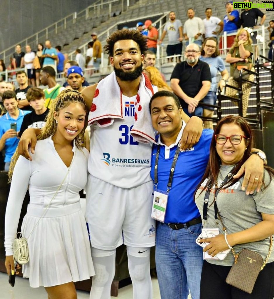 Jordyn Woods Instagram - The @rdbseleccion cheerleader! 😂🤍🇩🇴 Being able to share these moments with you have been so special to me. It is so cool to see the unity of different people and cultures coming together in a very exciting way with @fibawc ! 🏀🏀🏀 The Dominican team took me in right away and treated me like family and it’s been a beautiful thing to witness them blossom in a short time as a team but more importantly as brothers. I’m so proud of you @karltowns I know your mom is looking down smiling ear to ear on the man you are becoming. It’s already written in the stars. Let’s go DR🇩🇴🇩🇴🇩🇴 !!! ❤️❤️❤️