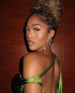 Jordyn Woods Instagram - somewhere in the Phillipines 💚