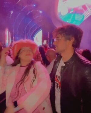Jorge Blanco Instagram - Ser feliz, ser libre, ser adulto, ser un niño y ser yo mismo a tu lado todos estos años y tooodos los que tenemos por delante! Todos los días me enseñas a quererte un poco más (el que entendió entendió 😏) ❤️ te amo!!! #MiSanValentín