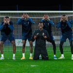 Jorge Jesus Instagram - Desliza para a esquerda 👈🏻 para ver uma equipa feliz Swipe left 👈🏻 to see a happy team #alhilal @alhilal Riyadh, Saudi Arabia