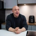 Jorge Rausch Instagram - “Saqué un buen ICFES, pero nadie me cree el puntaje. Además, yo era un mal alumno” 😬 No te pierdas la entrevista de este domingo 24 de septiembre 🗓️ a las 7PM 🕖