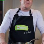 Jorge Rausch Instagram - MUJERES FELIZ DÍA! 💚 Hoy les regalo una receta en homenaje a ustedes para celebrarlas: Frittata Verde con Kikes 🤩 Ingredientes: 6 Kikes Cebolla blanca Pimentón verde Zucchini Espinacas Perejil Ajo Queso parmesano Aceite Sal #publicidad