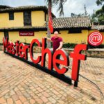 Jorge Rausch Instagram - Hoy es la Semifinal de @masterchefcelebrityecu Quienes creen que serán los 3 finalistas hagan sus apuestas!! Ya extraño a mis chicas @erikavelez @irenegonzalez_oficial @chefcarosanchez Exitos a los cuatro semifinalistas @nikkimackliff @joseandrescaballero @jalaldubois @anthonnyswagg son unos crack y los quiero mucho❤️