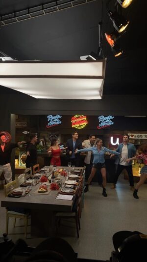 Jorge Zabaleta Instagram - Con baile y todo! Se lo van a perder?????? Este fin de semana por @canal13cl después de teletrece