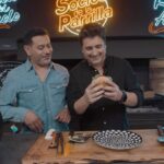 Jorge Zabaleta Instagram - ¿Hablemos de algo increíble? 😎 ¡Entonces hablemos de #VeganBurger de la #RecetadelAbuelo ! Comienza tu fin de semana junto a La Receta del Abuelo 🤩 @recetadelabuelo . #recetadelabuelo #Vegan #Burger