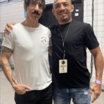 José Aldo Instagram - Ontem foi dia de curtir o show com a família Red Hot. Showzaço, irado! Os caras são fenômenos! #rhcp #redhotchilipeppers Rio de Janeiro, Rio de Janeiro