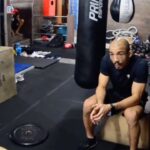José Aldo Instagram - Dia do profissional de Educação Física. Só agradecer a todos os profissionais que proporcionam saúde, bem-estar e longevidade para tantas vidas. E no mundo da luta não seria diferente, pra entrar pra guerra precisamos estar bem preparados e sem esse profissional não seria possível. Um agradecimento especial a todos que já passaram por mim ao longo desses anos de carreira e @aleksandrofg que segue cuidando da máquina por aqui. #DiadoEducadorFisico #01desetembro #JuntosComAldo