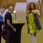 José Aldo Instagram - É com muita gratidão que hoje recebo o Hall da Fama aqui no UFC. Foram anos de dedicação, sacrifício, paixão pela luta e hoje estou aqui. Obrigado a todos que sempre estiveram ao meu lado... tudo que fiz é a certeza de que valeu a pena! 👊🏼 It is with great gratitude that today I received the Hall of Fame here at the UFC. It was years of dedication, sacrifice, passion for the fight and today I am here. Thank you to everyone who has always been by my side... all I did is the certainty that it was worth it👊🏼