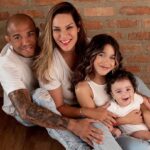 José Aldo Instagram - #tbt em família! Para lembrar que tá começando a maratona de férias ao lado dos meus ♥️