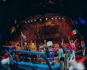 José Leonardo Broianigo Muñoz Instagram - ¡Nuestro primer show fue inolvidable! Hicimos Sold Out en el Pepsi Center de Ciudad de México delante de más de 3.500 Aventureros que cantaron nuestras canciones y vieron un show increíble en el que trabajamos durante mucho tiempo con un grupo de personas maravillosas. ¡Eternamente agradecidos con todo el equipo! 🥹❤️