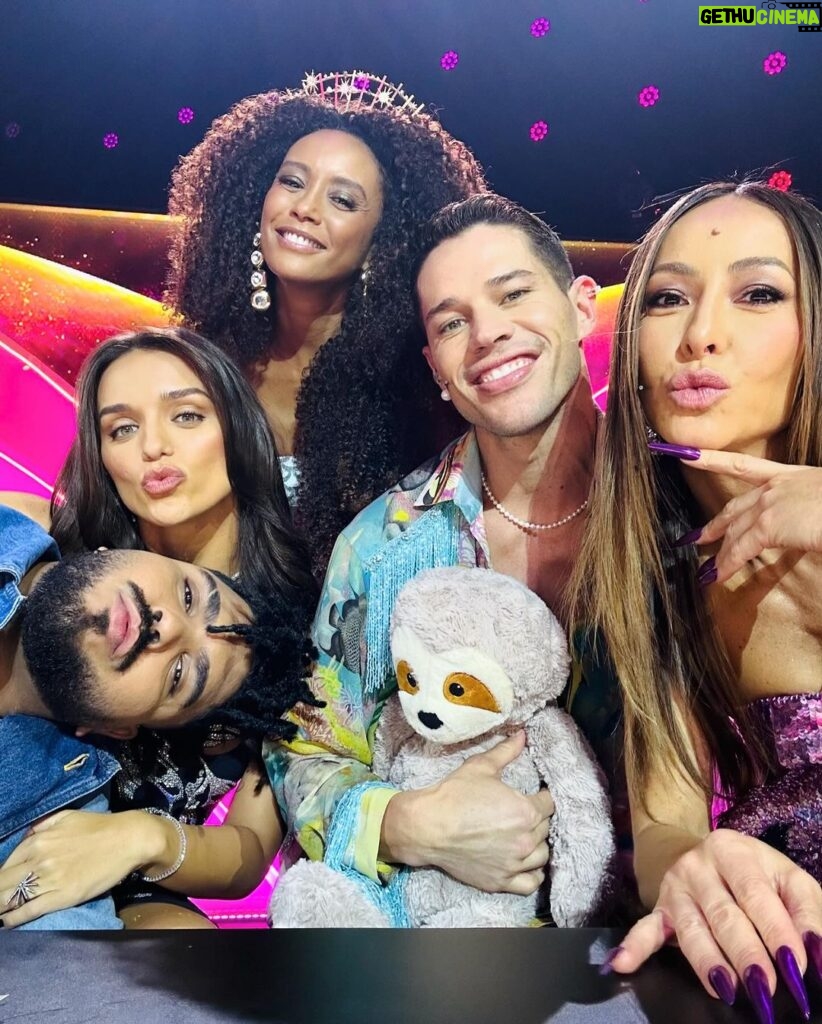 José Loreto Instagram - O que a GLOBO não mostra, eu vou mostrar aqui 📵 O resto, vc pode ver hoje no @maskedsingerbr 📺