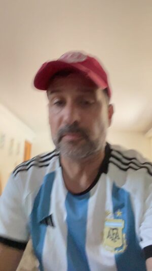 José María Listorti Instagram - Y somos CAMPEONES nomas!  Me explota el corazón de felicidad! Y la satisfacción enorme de haber estado en esa cancha alentando a la selección! GRACIAS @leomessi ! Gracias a toda la selección por esta inmensa alegría q tanto necesitábamos!! #argentina🇦🇷 #vamosargentinacarajo #argentinacampeon