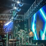 José Ron Instagram - Vive … que la vida no perdona 🔥❤️ Siente… que hay una gran diferencia en bajar el volumen de lo que escuchamos y subir el volumen de lo que sentimos