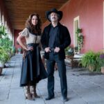 José Ron Instagram - ❤️‍🔥 Hay una urgencia total por ver la segunda temporada de #ElGalloDeOro , aquí ya no aguantamos la emoción! La Caponera y Dionisio Pinzón tienen muchos pendientes por llevar a cabo en esta 2ª parte de nuestra historia favorita. HOY 12 de enero nos vamos a enamorar aún más de estos personajes. #LaCapoYElDioni 🐓🌟😍 #LuceRon Solo por @vix Qué pasará con los personajes de la última foto? 😱🔥