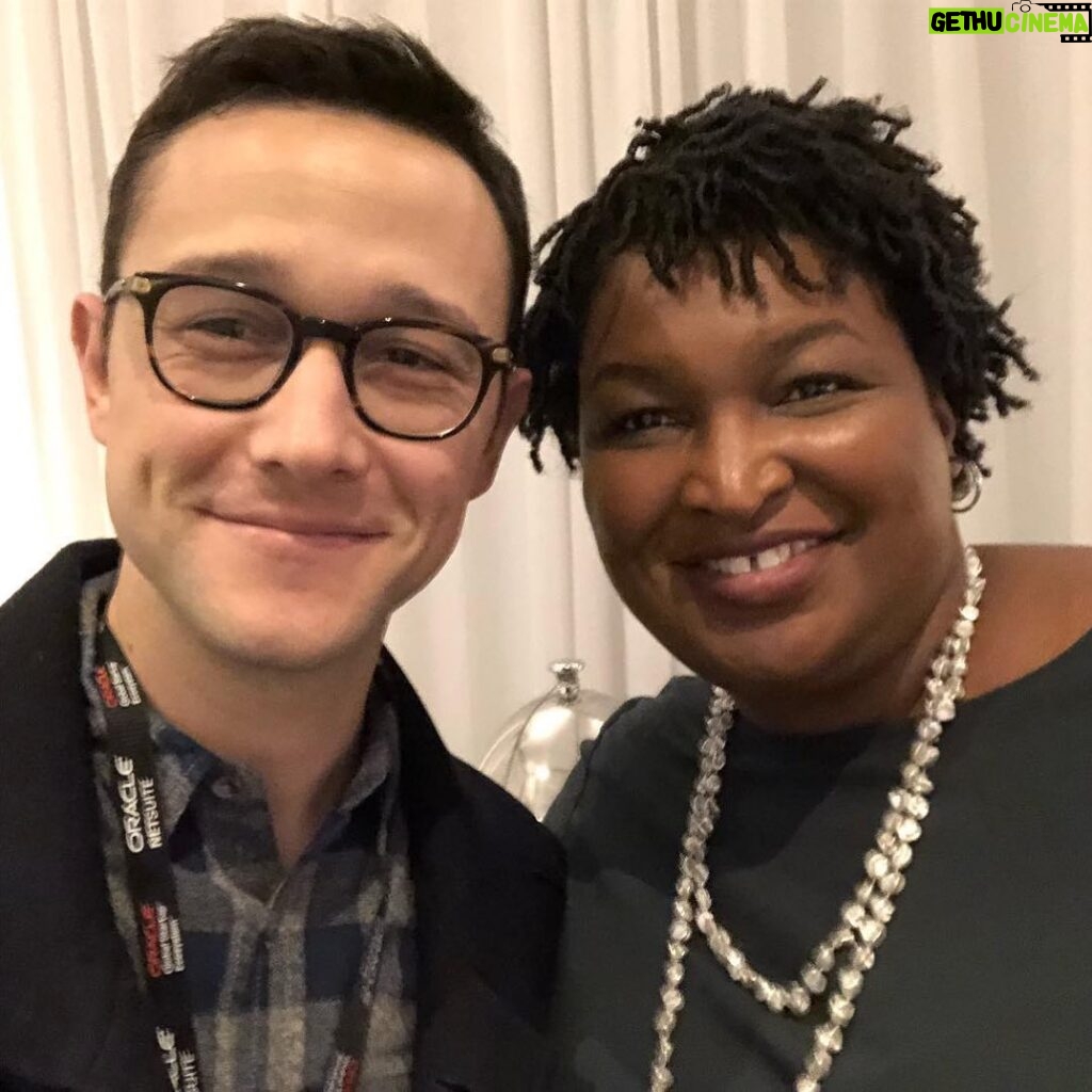 Joseph Gordon-Levitt Instagram - Feeling so thankful to @staceyabrams. She fills me with great hope for our future 🇺🇸
