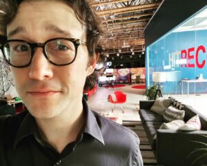 Joseph Gordon-Levitt Instagram - First time at @hitrecord office since lockdown. Interviews for #ProjectPower 💊 Alone in front of remote controlled camera and lights. Bizarre.