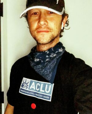 Joseph Gordon-Levitt Instagram - Running again. Longest hair since my twenties. 😷. @aclu_nationwide. 🔴