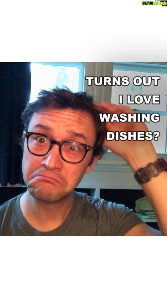 Joseph Gordon-Levitt Instagram - What’s one little thing that you’ve come to appreciate lately? Something you took for granted before? For me it's washing dishes. I don't normally do it that often. Turns out I like it; I find it kinda meditative. Tell me yours on @HITRECORD: https://bit.ly/2WfKAei