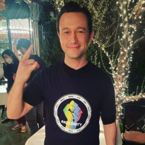 Joseph Gordon-Levitt Instagram - @iatse #VoteYes Film crews are some hard working badass sweethearts, and deserve our support!