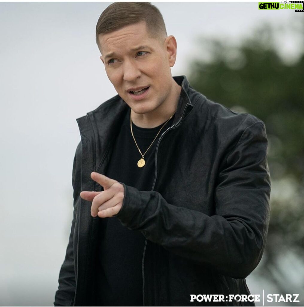Joseph Sikora Instagram - You know when I’m point’n I’m gettin SERIOUS. Time to make moves. Ep 8. Directed by the great @realrobhardy . Latkes by @lorenlazerine Chicago, Illinois
