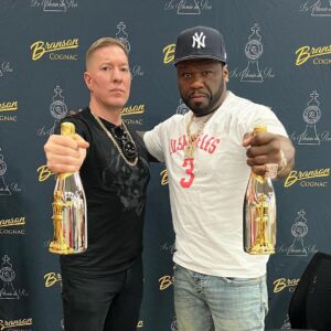 Joseph Sikora Instagram - Here’s what cha do. Get a bottle of @bransoncognac or a #lecheminduroi and pop it at midnight when you flip on @forcestarz with your @starz app. Simple. #tommyegan #kananstark #powerneverends 🔥