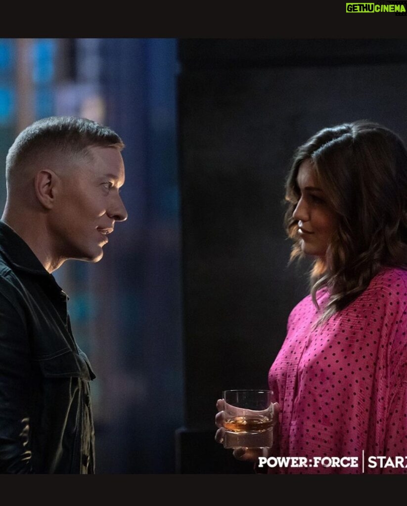 Joseph Sikora Instagram - Who’s getting ready to watch POWER, book 4: Force? Raise your hand! #tommy #lilianna #claudia #sammy #unclebuddy @audreyesparza @liliflower33 @billsage_ #freddiegibbs Gangland