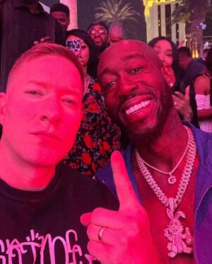Joseph Sikora Instagram - Who’s getting ready to watch POWER, book 4: Force? Raise your hand! #tommy #lilianna #claudia #sammy #unclebuddy @audreyesparza @liliflower33 @billsage_ #freddiegibbs