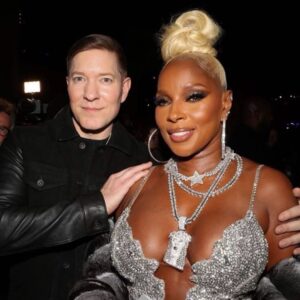 Joseph Sikora Instagram - It was an honor to celebrate with you @therealmaryjblige Sto lat ‼️