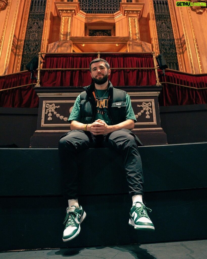 Josh Bradley Instagram - Not wearing all white Air Force Ones for once 😳 Royal Albert Hall, London