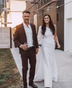 Josh Duhamel Instagram - Here’s to never letting your beer get warm, because I’ll always finish it for you. Cheers to forever 🍻